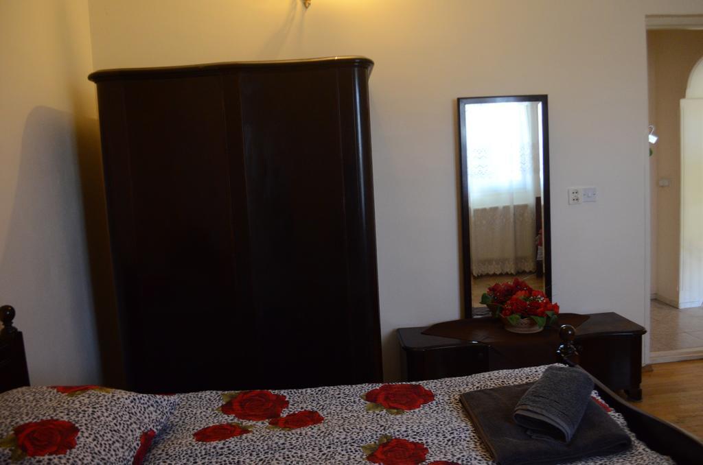Alex'S Cosy Guesthouse Tbilisi ภายนอก รูปภาพ